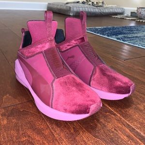 Women's Puma Shoes